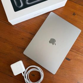 【美品・箱あり】Apple MacBook Pro 14インチ M3 8GB