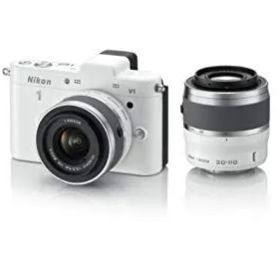 【中古】【非常に良い】Nikon ミラーレス一眼カメラ Nikon 1 (ニコンワン) V1 (ブイワン) ダブルズームキット ホワイト N1 V1WZ WH tf8su2k