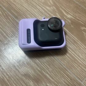 Insta360 GO Ultra + SD Card (256 GB)