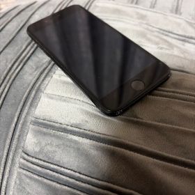 iPhone SE3 64GB ホームボタン不具合（ジャンク品）