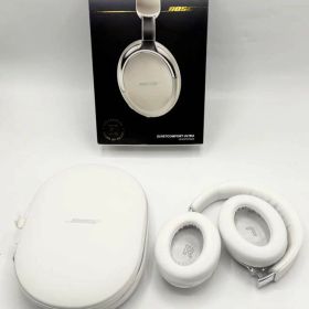 【中古 動作確認済】 Bose QuietComfort Ultra Headphones 完全 ワイヤレス 空間オーディオ ヘッドホン Diamond 音楽 ミュージック 音楽鑑賞 運動 ランニング 通勤 通学 耳 イヤー イヤホン 音質 没入感 集中 音 使いやすい ジムリラックス 小さい
