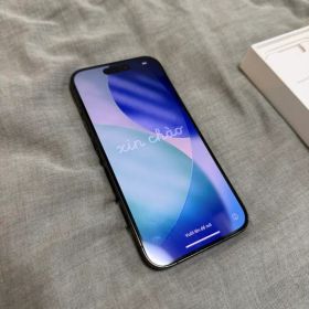 Apple iPhone 15 Pro スペースブラック