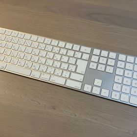 Apple Magic Keyboard（テンキー付き）- ⽇本語（JIS）