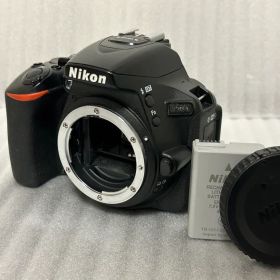 Nikon D5600 ボディ 190