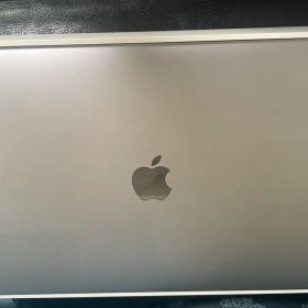 MacBook Air 2020 corei5 8GB 512gb 13インチ