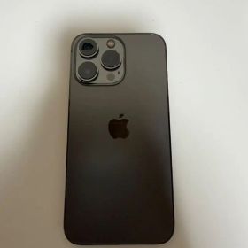 Apple iPhone 13 Pro 本体