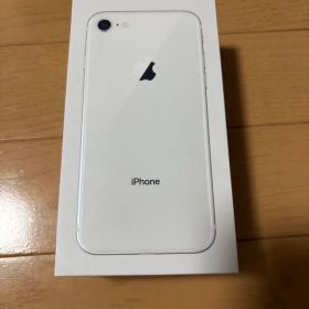 iPhone8白64GBバッテリー容量100%。