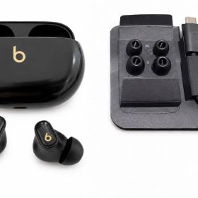 Beats Studio Buds Plus ブラック