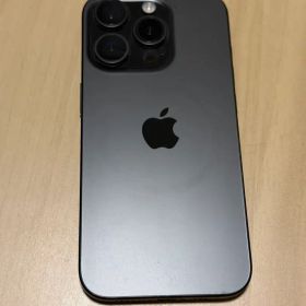 Apple iPhone 15 Pro 本体