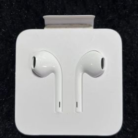 【未使用品】Apple純正 EarPods（Lightningコネクタ）
