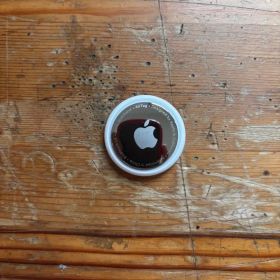 Apple AirTag ホワイト１つ