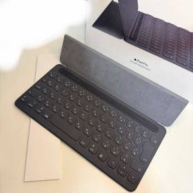 iPad Smart Keyboard 【型番】MPTL2J/A