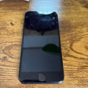 Apple iPhone 7 本体 ブラック