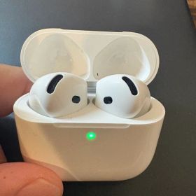 AirPods4 2026年購入美品