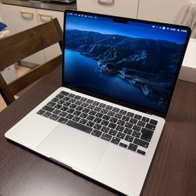 MacBook Air M2 13.6インチ 16GB、1TB