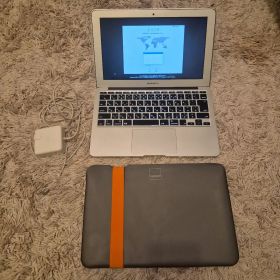 MacBookAir 11インチ 2014 メモリ 4GB 充電器&ケース付き