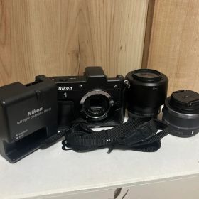 Nikon 1 V1 コンパクトデジタルカメラ 現状品 付属品あり