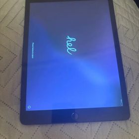 iPad A10 10.2インチ第7世代 32GB 本体
