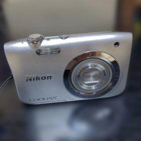 動作確認済み Nikon COOLPIX A100 コンパクトデジタルカメラ