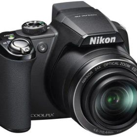 【中古】Nikon Coolpix p90 12.1 MPデジタルカメラwith 24 x Wide Angle光学式振動Reduction (VR)ズームと3インチ角度調整LCD