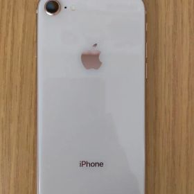 iPhone8 本体 ケース付き バッテリー93% 64GB SIMロックなし