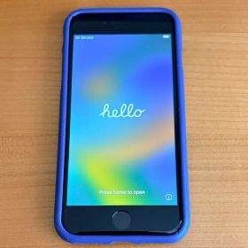 【美品】iPhone 8 US版 スペースグレー 64GB SIMフリー