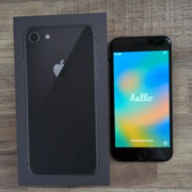 Apple iPhone8 本体