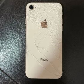Apple iPhone 8 ゴールド 本体 ※背面割れあり 68GB