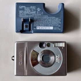 オールドコンデジ canon キャノン IXY300 デジカメ ジャンク 送料無