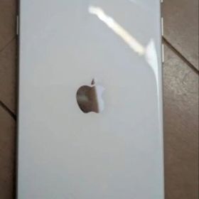 Apple iPhonese2 カバー無し 初期化して発送します