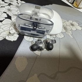 Beats Studio Buds + ワイヤレスノイズキャンセリングイヤフォン