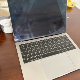 MacBookPro 13インチ 2017