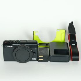 [良品] Canon EOS M100 [ボディ ブラック] | Canon EF-Mマウント