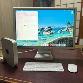 Apple Mac mini M2, cinema display 23