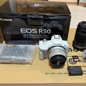 Canon EOS R50のセットを出品します。写真にあるものが全て含まれます。
