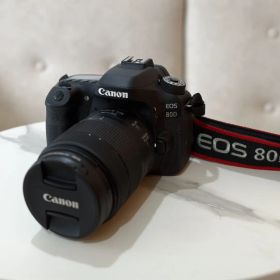 【レンズ3本付き】Canon EOS 80D 《美品》一眼レフカメラ 初心者様◎