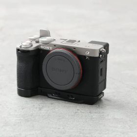 【良品】SONY α7C II シルバー【ショット数4,873回 おまけ多数】