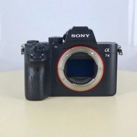 【中古】 (ソニー) SONY α7III ボディ [ILCE-7M3] Overseas Model【中古カメラ デジタル一眼】 ランク：B
