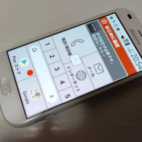 らくらくスマートフォン F-42A Docomo ホワイト 中古 4,700円 | ネット