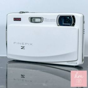 ◯【美品】FUJIFILM FinePix Z900EXR ホワイト 1600万画素 光学5倍ズーム 広角28mm スライド式 タッチパネル EXR CMOS コンパクトデジタルカメラ 富士フイルム ファインピックス