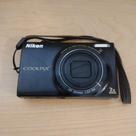 コンパクトデジカメ Nikon COOLPIX S6100 付属品つき