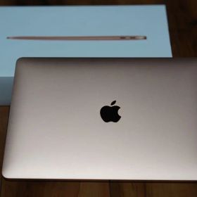 MacBook Air 13インチ2020 i5 256GB メモリ8
