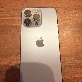 Apple iPhone 13 Pro 本体