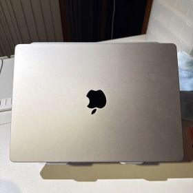 Apple MacBook Pro 14インチ