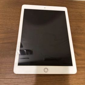 Apple iPad 第6世代 32GB ゴールド 本体