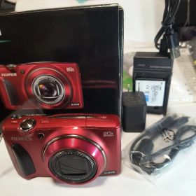 FUJIFILM FinePix F900EXR 本体 レッド