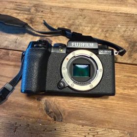 fujifilm X-S10 ボディ