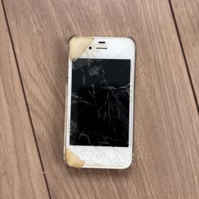 Apple iPhone 4s ホワイト 本体