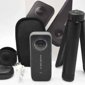 ★美品 Insta360 ONE X2 本体 三脚付き★