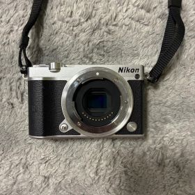 Nikon 1 j5 ミラーレス一眼 本体 1 NIKKOR 10-30mm